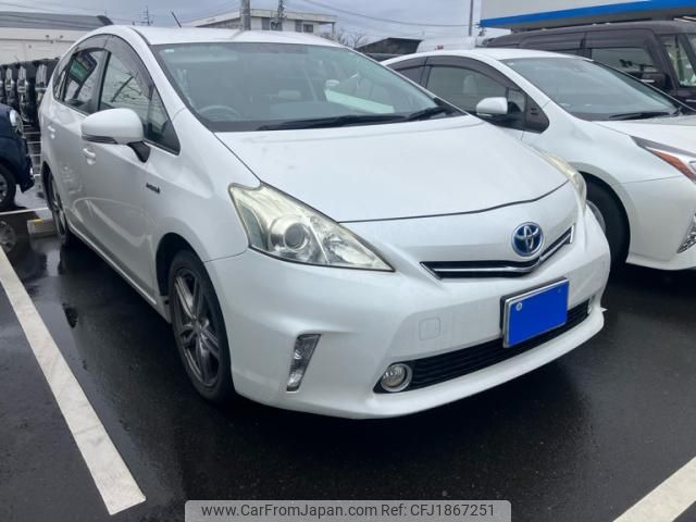 toyota prius-α 2013 CFJ1867251 image 2
