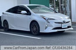 toyota prius 2016 -TOYOTA--Prius DAA-ZVW55--ZVW55-8004713---TOYOTA--Prius DAA-ZVW55--ZVW55-8004713-