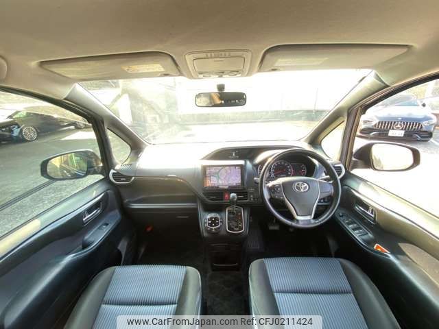 toyota voxy 2015 -TOYOTA--Voxy DBA-ZRR80W--ZRR80-0116925---TOYOTA--Voxy DBA-ZRR80W--ZRR80-0116925- image 2