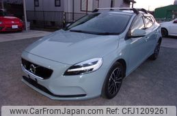volvo v40 2019 quick_quick_MB4154T_WY1MV2820K2581073