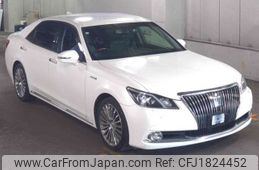 toyota crown-majesta 2016 CFJ1824452