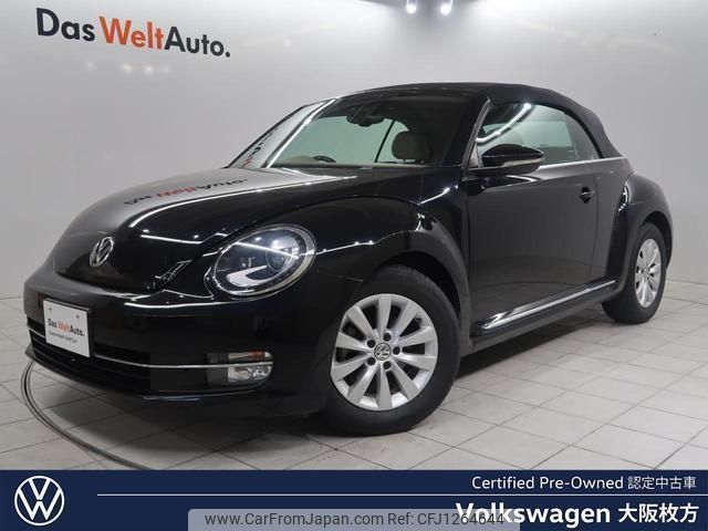 volkswagen the-beetle-convertible 2017 quick_quick_16CBZK_WVWZZZ16ZGM811228 image 1