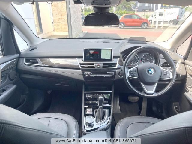 bmw 2-series 2017 quick_quick_2A15_WBA2A32090V464540 image 2