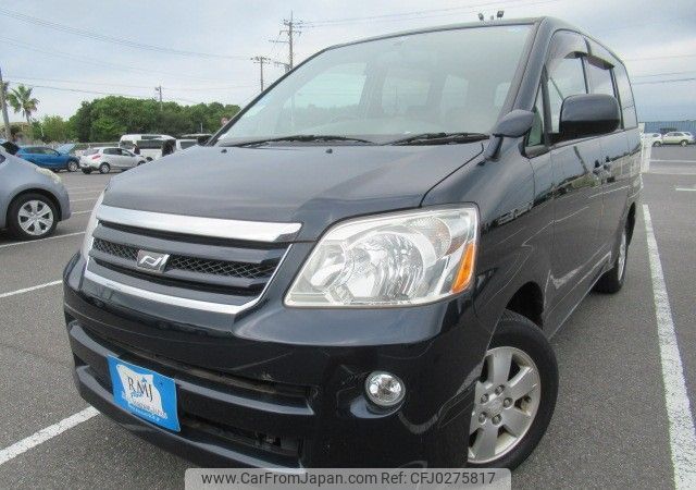 toyota noah 2005 REALMOTOR_Y2024100009A-12 image 1