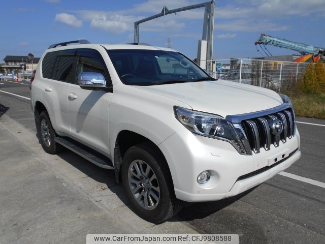 toyota land-cruiser-prado 2017 -TOYOTA--Land Cruiser Prado CBA-TRJ150W--TRJ150-00718**---TOYOTA--Land Cruiser Prado CBA-TRJ150W--TRJ150-00718**- image 1