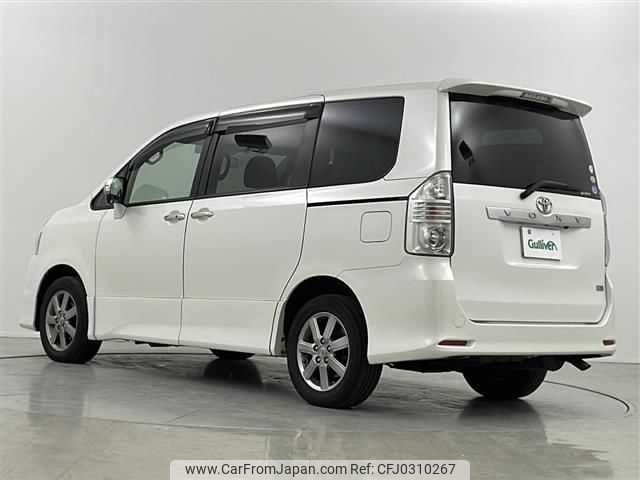 toyota voxy 2010 TE4179 image 1