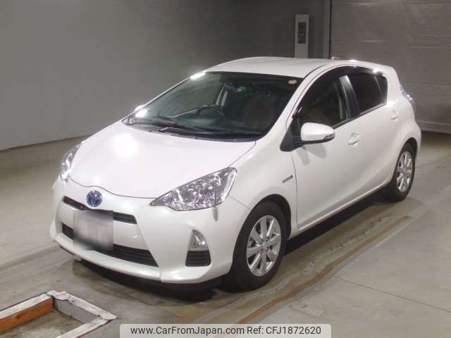 toyota aqua 2014 CFJ1872620 image 1