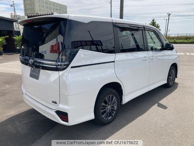 toyota voxy 2023 CFJ1675622 image 2