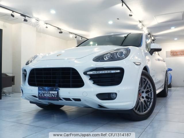 porsche cayenne 2014 GOO_JP_700957168630250620001 image 1