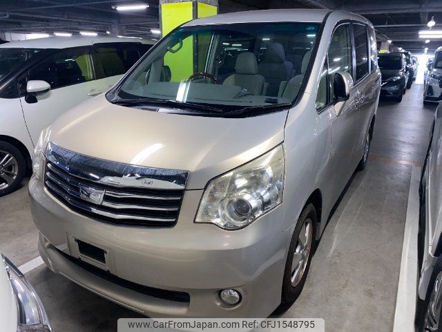 toyota noah 2010 CFJ1548795 image 1