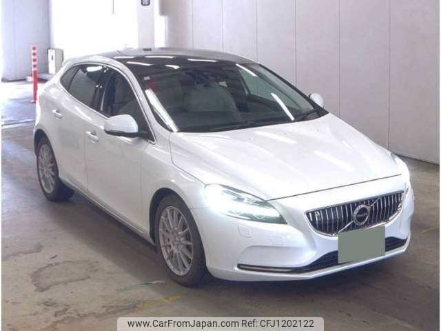 volvo v40 2019 -VOLVO 【山梨 301ｽ6407】--Volvo V40 DBA-MB4154T--YV1MV2920K2579592---VOLVO 【山梨 301ｽ6407】--Volvo V40 DBA-MB4154T--YV1MV2920K2579592- image 1