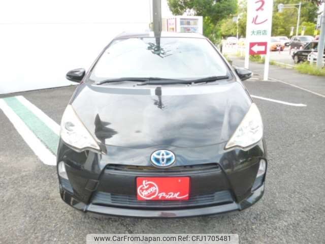 toyota aqua 2014 CFJ1705481 image 2