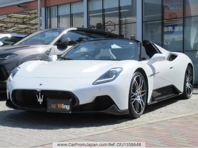 maserati maserati-others 2024 quick_quick_7BA-MC30_ZAMBMSAB0R0452681 image 1