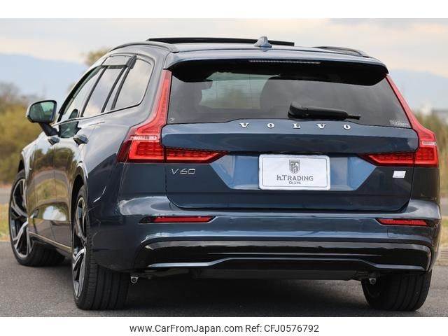 volvo v60 2023 quick_quick_ZB420P2_YV1ZWH1M0P1541070 image 2