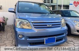 toyota noah 2005 CFJ1864812