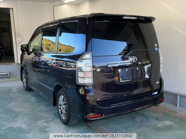 toyota voxy 2010 -TOYOTA--Voxy ZRR70W-0327475---TOYOTA--Voxy ZRR70W-0327475- image 2