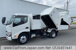 hino dutro 2018 GOO_NET_EXCHANGE_0540562A30241115W001