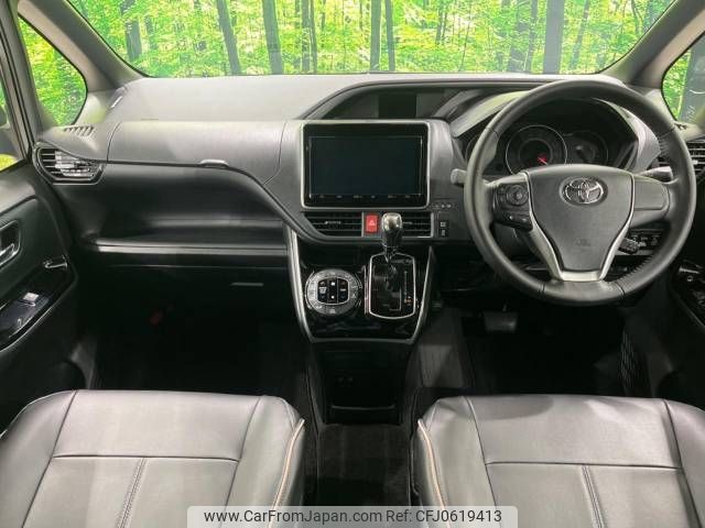 toyota voxy 2019 -TOYOTA--Voxy DBA-ZRR80W--ZRR80-0572349---TOYOTA--Voxy DBA-ZRR80W--ZRR80-0572349- image 2