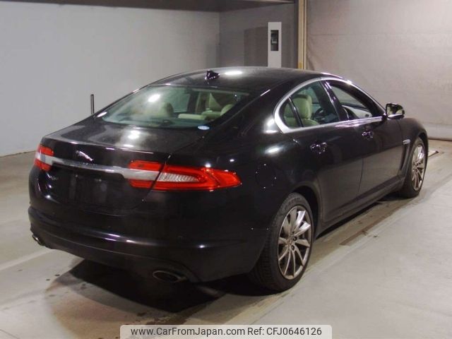 jaguar xf 2013 -JAGUAR--Jaguar XF Series J05PC-SAJKC05M7DPU04875---JAGUAR--Jaguar XF Series J05PC-SAJKC05M7DPU04875- image 2