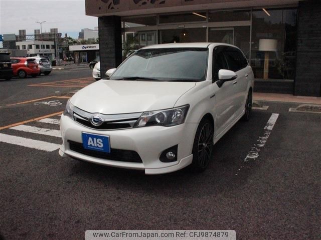 toyota corolla-fielder 2014 quick_quick_DAA-NKE165G_NKE165-7089180 image 1