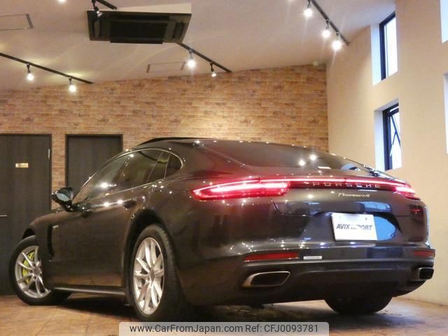 porsche panamera 2017 quick_quick_G2J29A_WP0ZZZ97ZJL128470 image 2