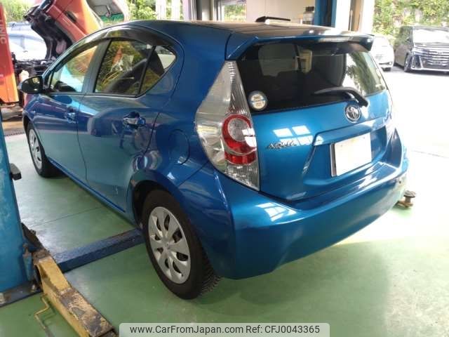 toyota aqua 2012 -TOYOTA 【名古屋 505ﾑ5955】--AQUA DAA-NHP10--NHP10-6109086---TOYOTA 【名古屋 505ﾑ5955】--AQUA DAA-NHP10--NHP10-6109086- image 2