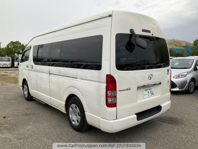 toyota hiace-commuter 2013 CFJ1833636 image 2
