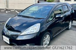 honda fit-shuttle-hybrid 2012 CFJ1621762
