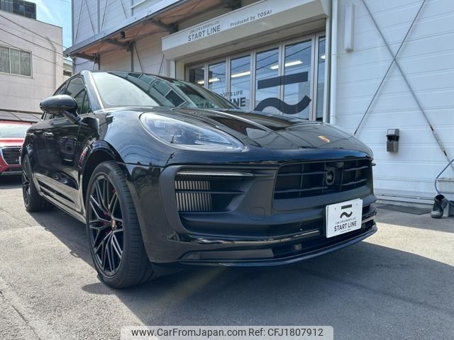 porsche macan 2022 CFJ1807912 image 1