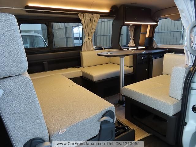 toyota hiace-wagon 2023 GOO_JP_700040301030250529002 image 2