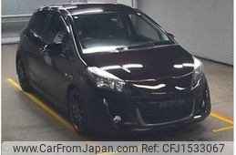 toyota vitz 2016 CFJ1533067