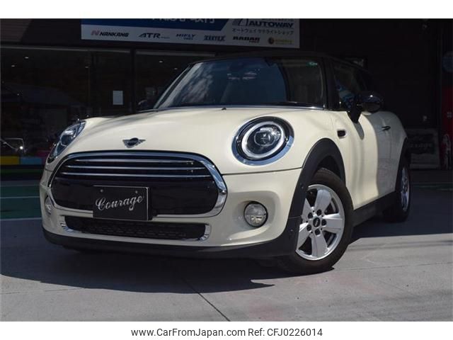 mini mini-others 2019 quick_quick_DBA-XR15M_WMWXR32020TM18493 image 1