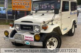 toyota land-cruiser-40 1982 quick_quick_N-BJ46V_BJ46-000198