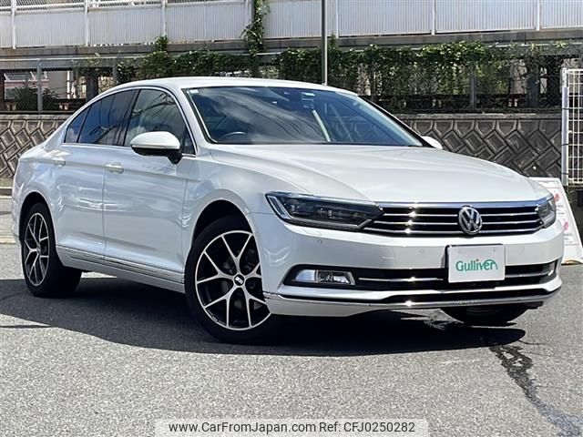 volkswagen passat 2017 -VOLKSWAGEN--VW Passat DBA-3CCZE--WVWZZZ3CZHE095527---VOLKSWAGEN--VW Passat DBA-3CCZE--WVWZZZ3CZHE095527- image 1