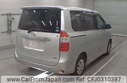 toyota noah 2010 TE4056