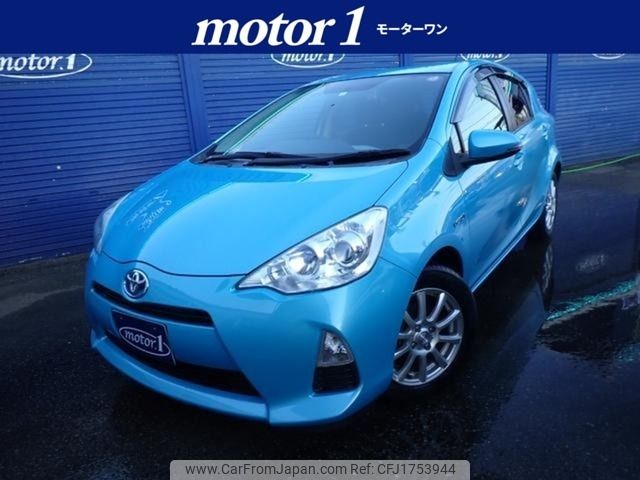 toyota aqua 2012 CFJ1753944 image 1