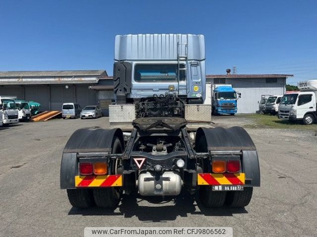 nissan diesel-ud-quon 2012 CFJ9806562 image 2