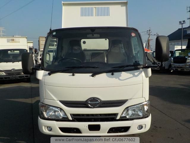 hino dutro 2017 GOO_NET_EXCHANGE_0840390A30250123W001 image 2