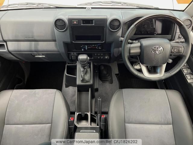 toyota landcruiser-70 2024 CFJ1826202 image 2