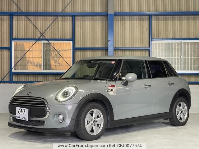 mini mini-others 2018 quick_quick_DBA-XU15M_WMWXU52090TH94363 image 1