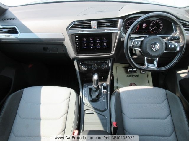 volkswagen tiguan 2018 -VOLKSWAGEN--VW Tiguan ABA-5NCZE--WVGZZZ5NZJW895100---VOLKSWAGEN--VW Tiguan ABA-5NCZE--WVGZZZ5NZJW895100- image 2