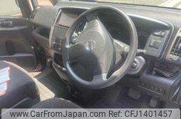 nissan serena 2010 504928-931419