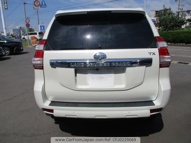 toyota land-cruiser-prado 2016 quick_quick_LDA-GDJ150W_GDJ150-0012446 image 2