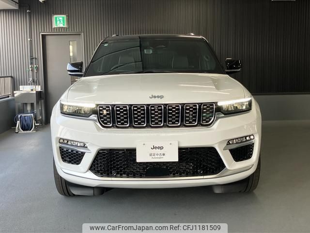 chrysler chrysler-others 2025 quick_quick_WL20A_1C4RJYN69P8893720 image 2