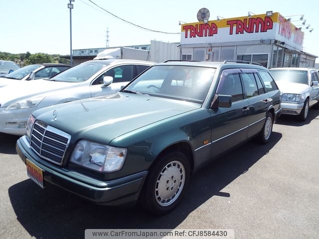 mercedes-benz e-class-station-wagon 1995 -MERCEDES-BENZ--Benz E Class Wagon E-124088--WDB124088-2F3041211---MERCEDES-BENZ--Benz E Class Wagon E-124088--WDB124088-2F3041211- image 1