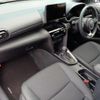 toyota yaris-cross 2024 quick_quick_6AA-MXPJ10_MXPJ10-3129913 image 6