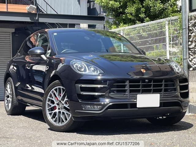 porsche macan 2017 CFJ1577206 image 1