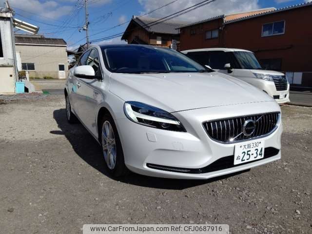 volvo v40 2020 -VOLVO 【大阪 330ﾇ2534】--Volvo V40 DBA-MB4154T--YV1MV2920K2603782---VOLVO 【大阪 330ﾇ2534】--Volvo V40 DBA-MB4154T--YV1MV2920K2603782- image 1