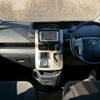 toyota voxy 2013 CFJ1636562 image 2
