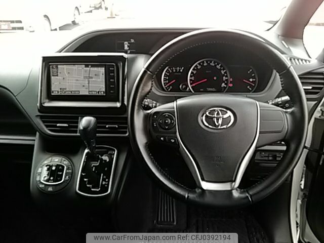 toyota voxy 2016 -TOYOTA--Voxy DBA-ZRR80W--ZRR80-0216190---TOYOTA--Voxy DBA-ZRR80W--ZRR80-0216190- image 2